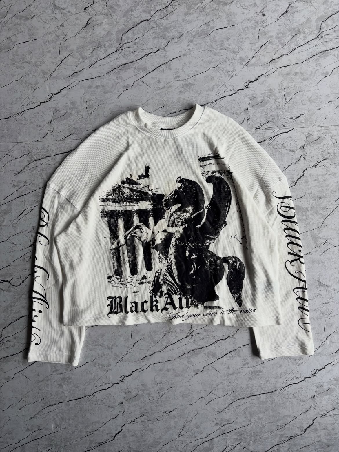 BlackAir Statue Longsleeve