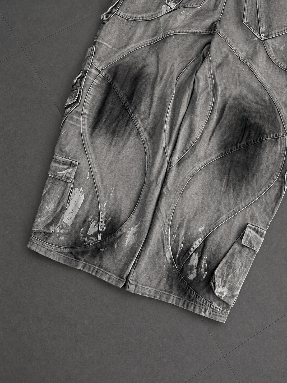 Ash Splatter Curved-Panel Cargo