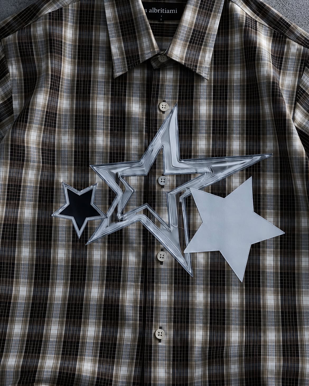 Star Patch Plaid Boxy Shirt