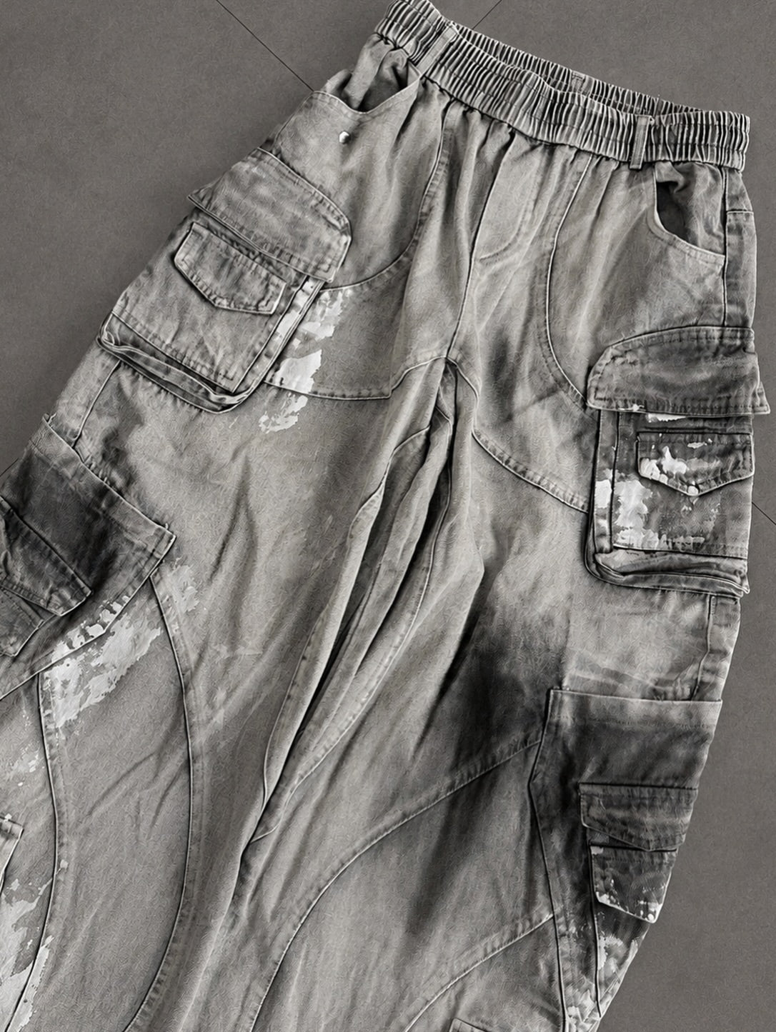 Ash Splatter Curved-Panel Cargo
