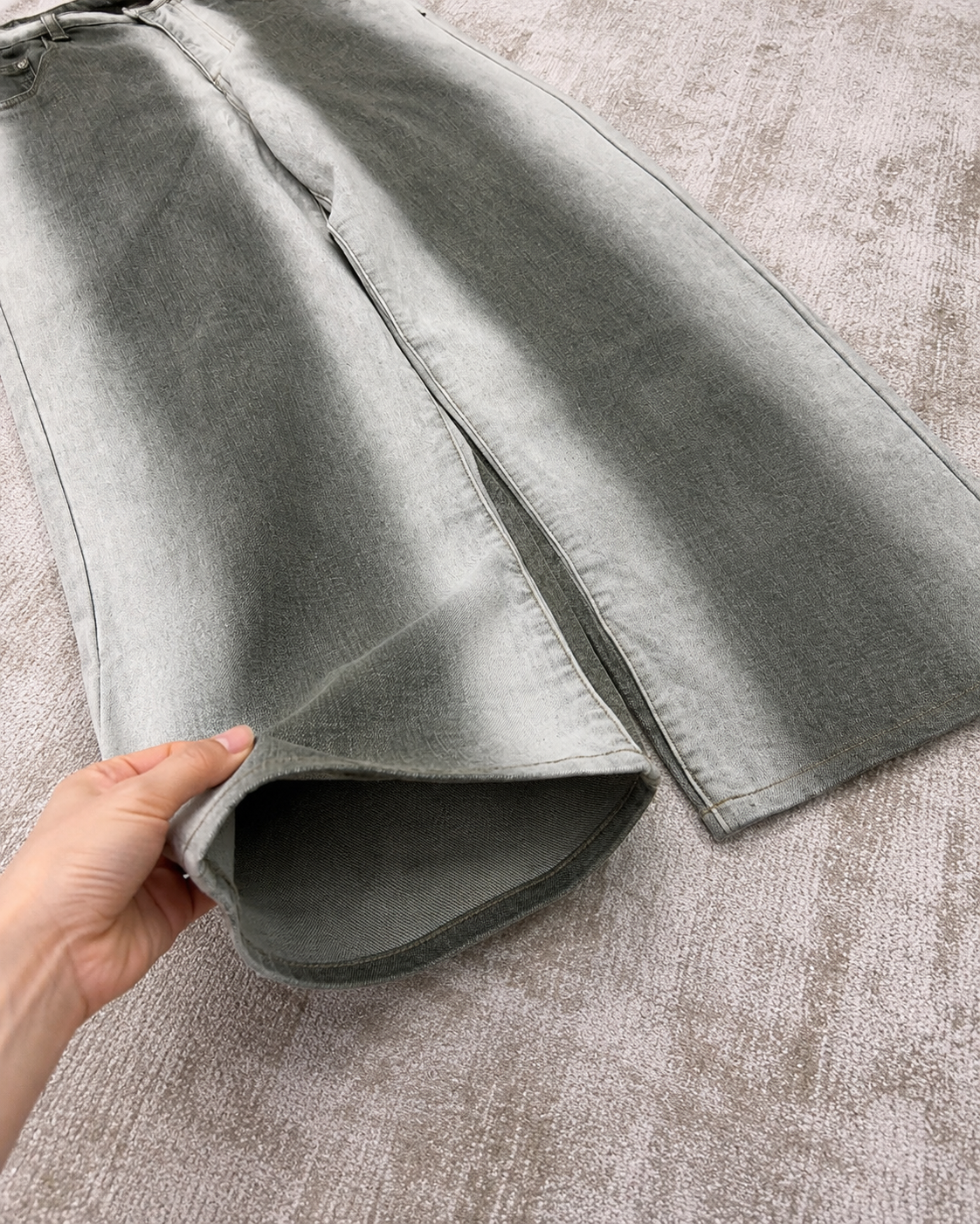 Dual Shade Wide Leg Jeans