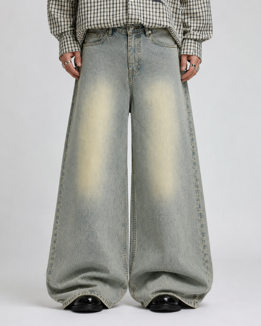 Vintage Fade Wide-Leg Jeans