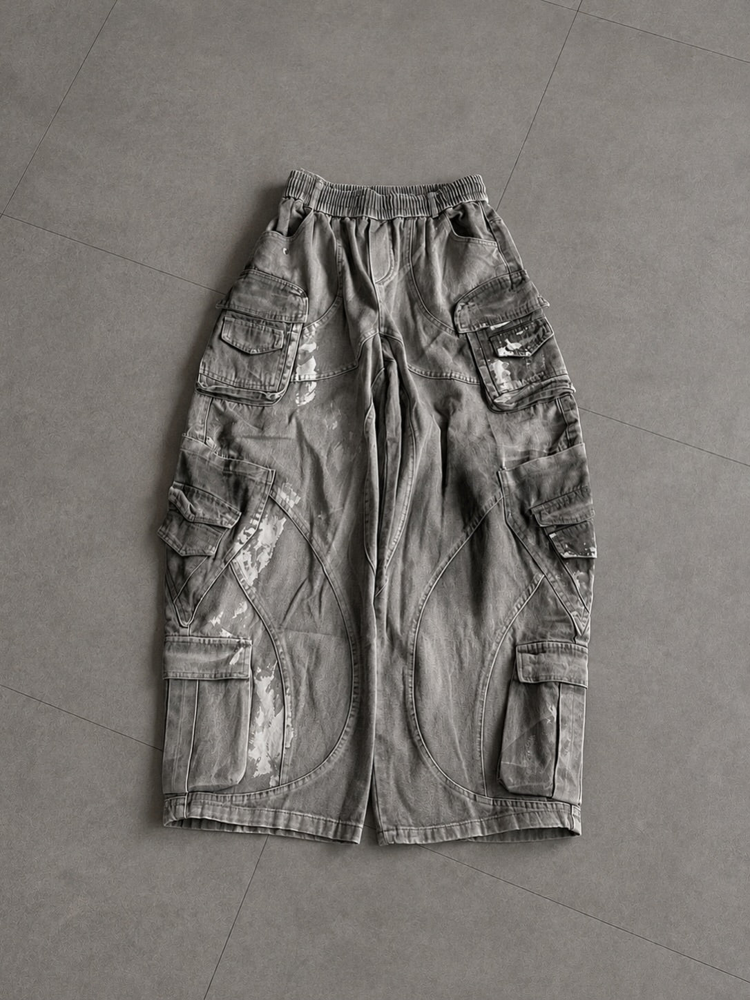 Ash Splatter Curved-Panel Cargo